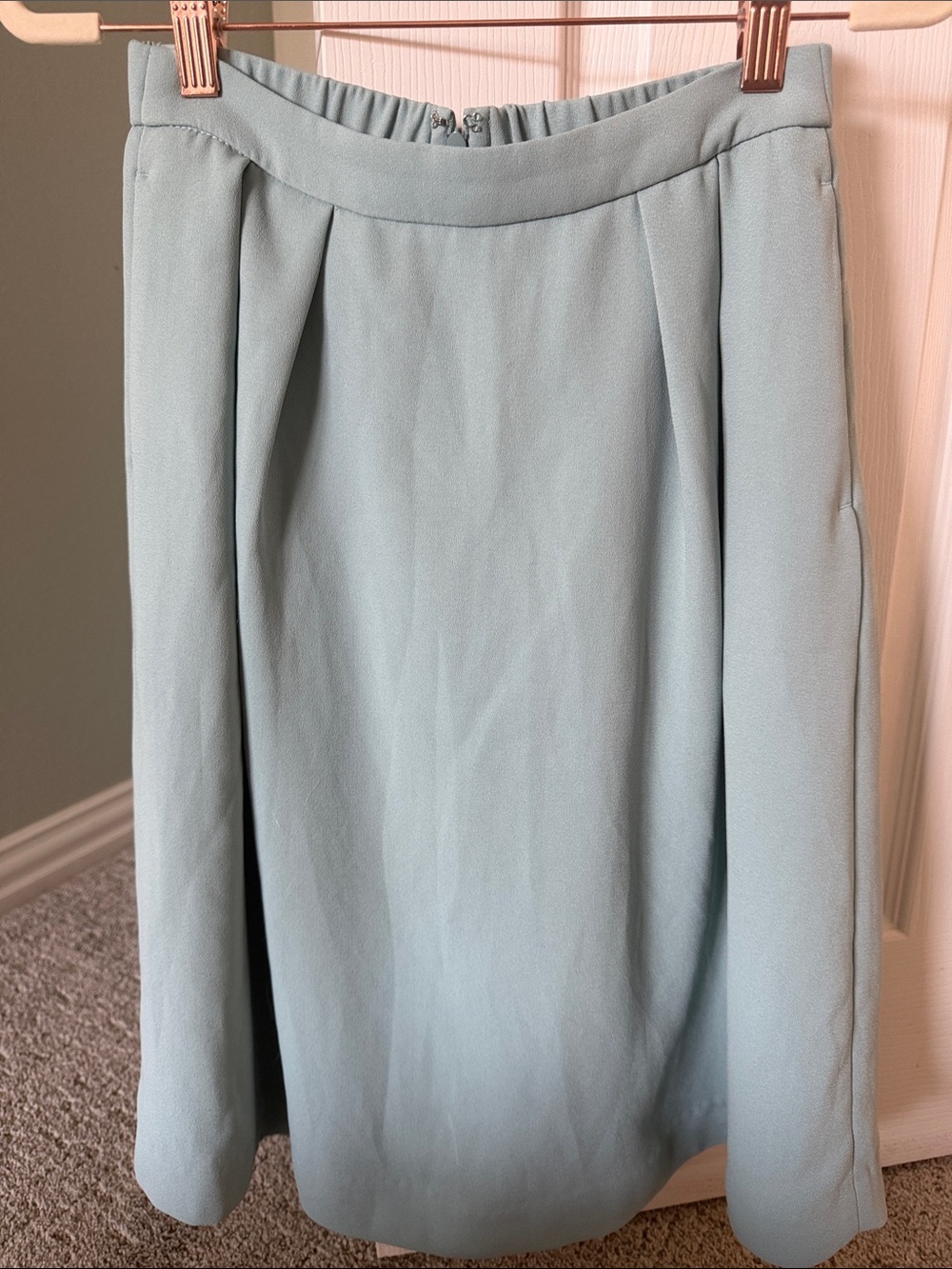 Classic mint Women's Pleated Midi Skirt fully lined size small